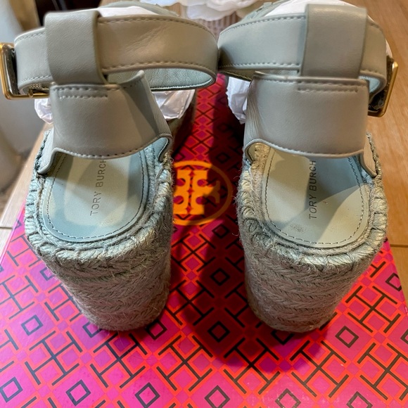 Tory Burch Sandals - Picture 4 of 8